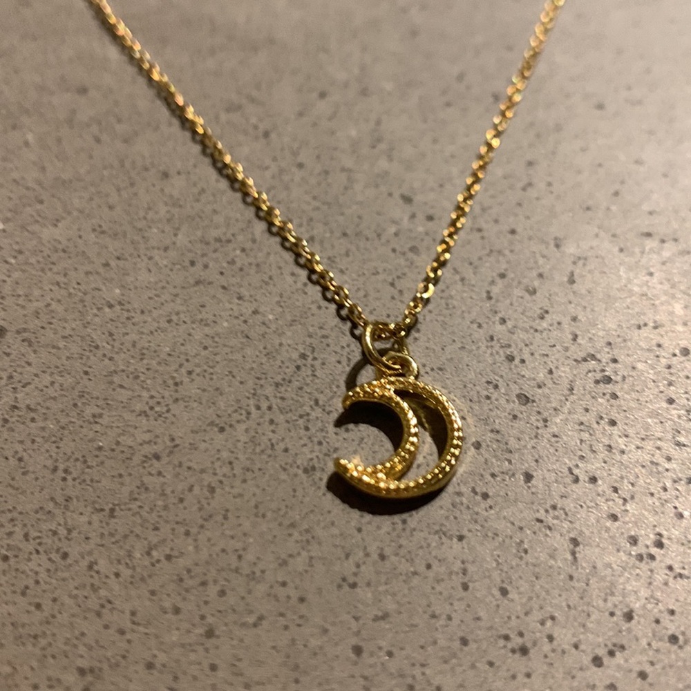 BRAND NEW Gold Celestial Moon Necklace - Picture 4 of 6